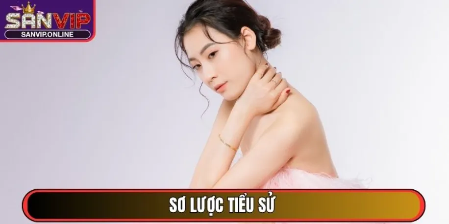 Sơ lược tiểu sử